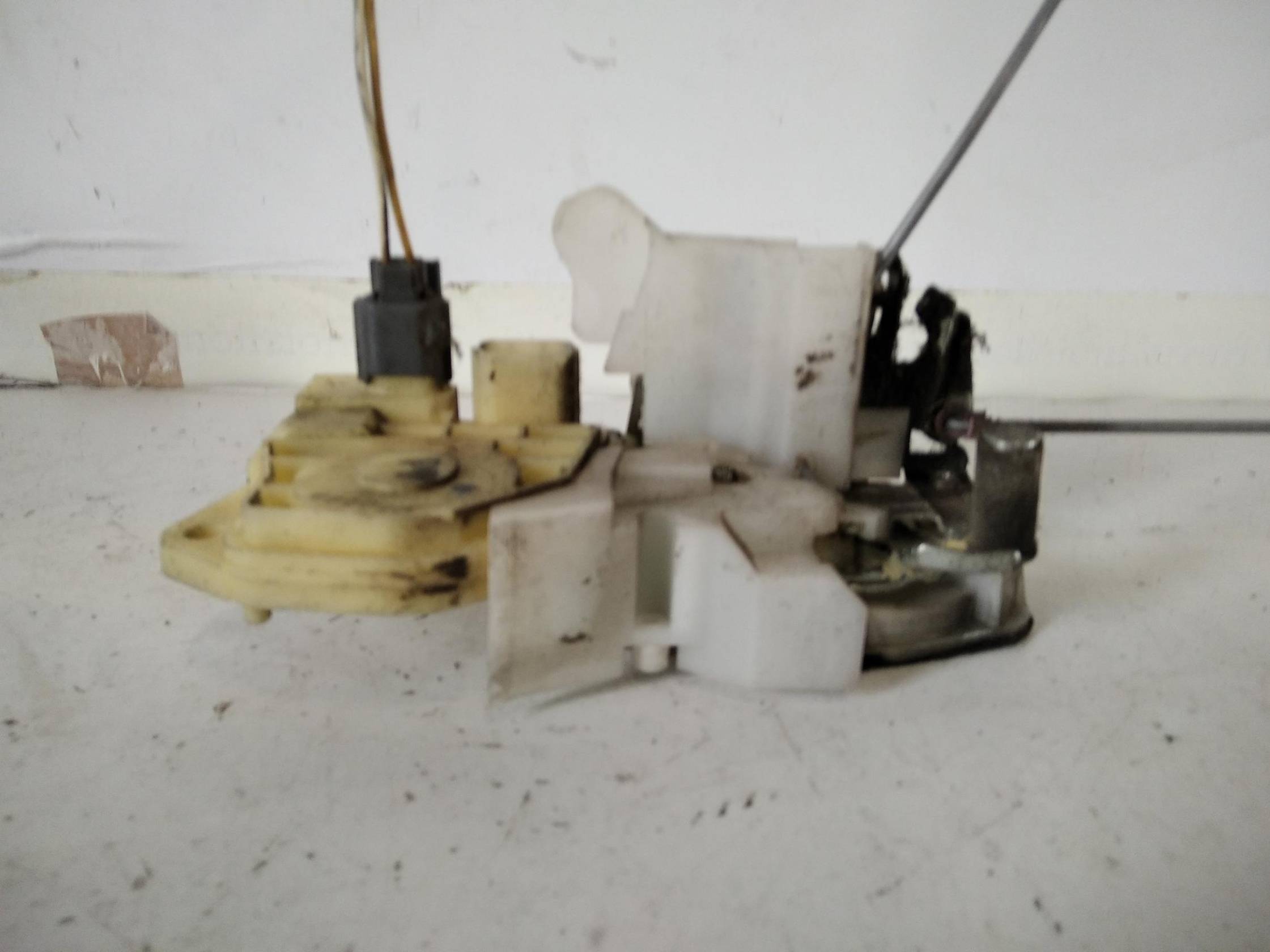 Serratura porta post. sx.